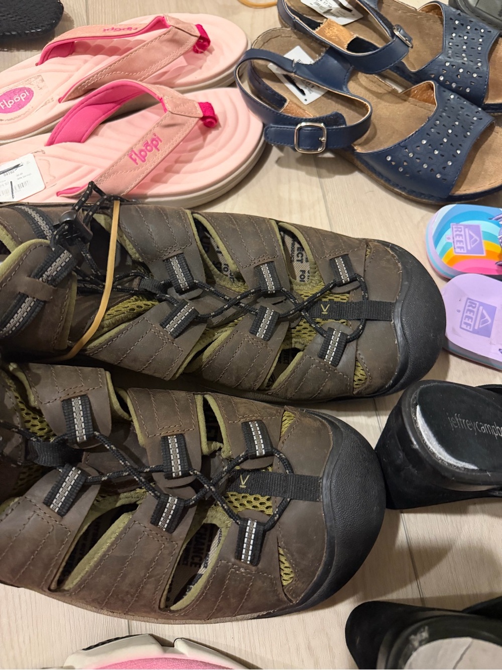 FLAWED 45 pairs Nordstrom shoe pallet! - Picture 16 of 16